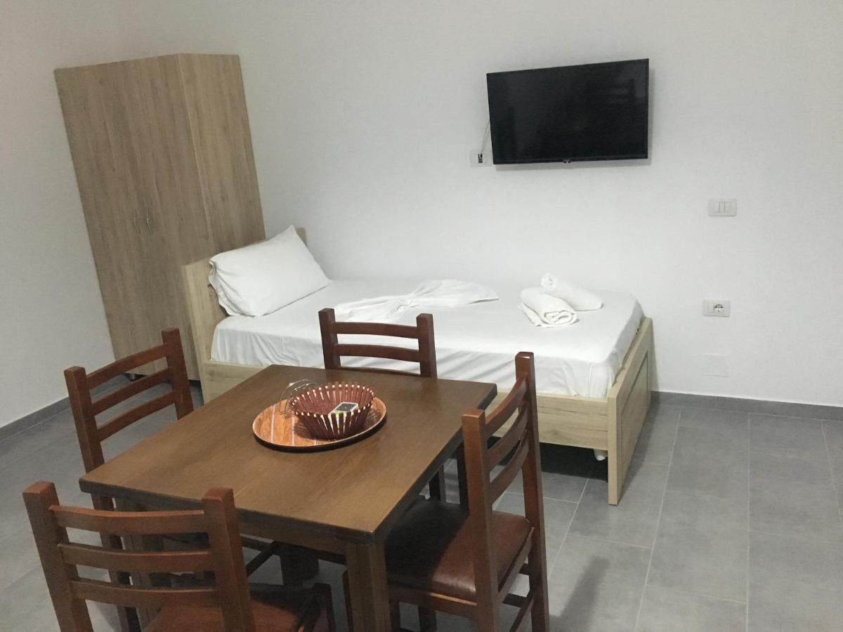 Vila Antonio Apartamento Ksamil